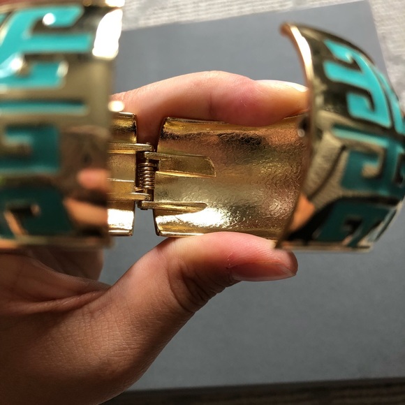 LAST CHANCE 🔴 NWOT Gold & Turquoise Bangle - Picture 7 of 8